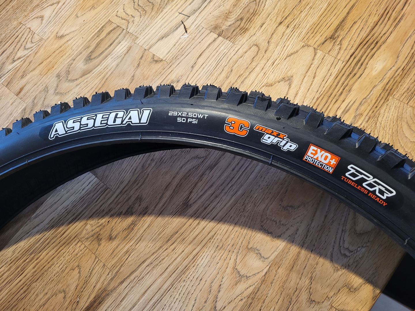 Maxxis Maxxis Assegai TR EXO 60TPI 3C Terra, Kevlar 29x2.60, 66-622, faltbar für 85 CHF von