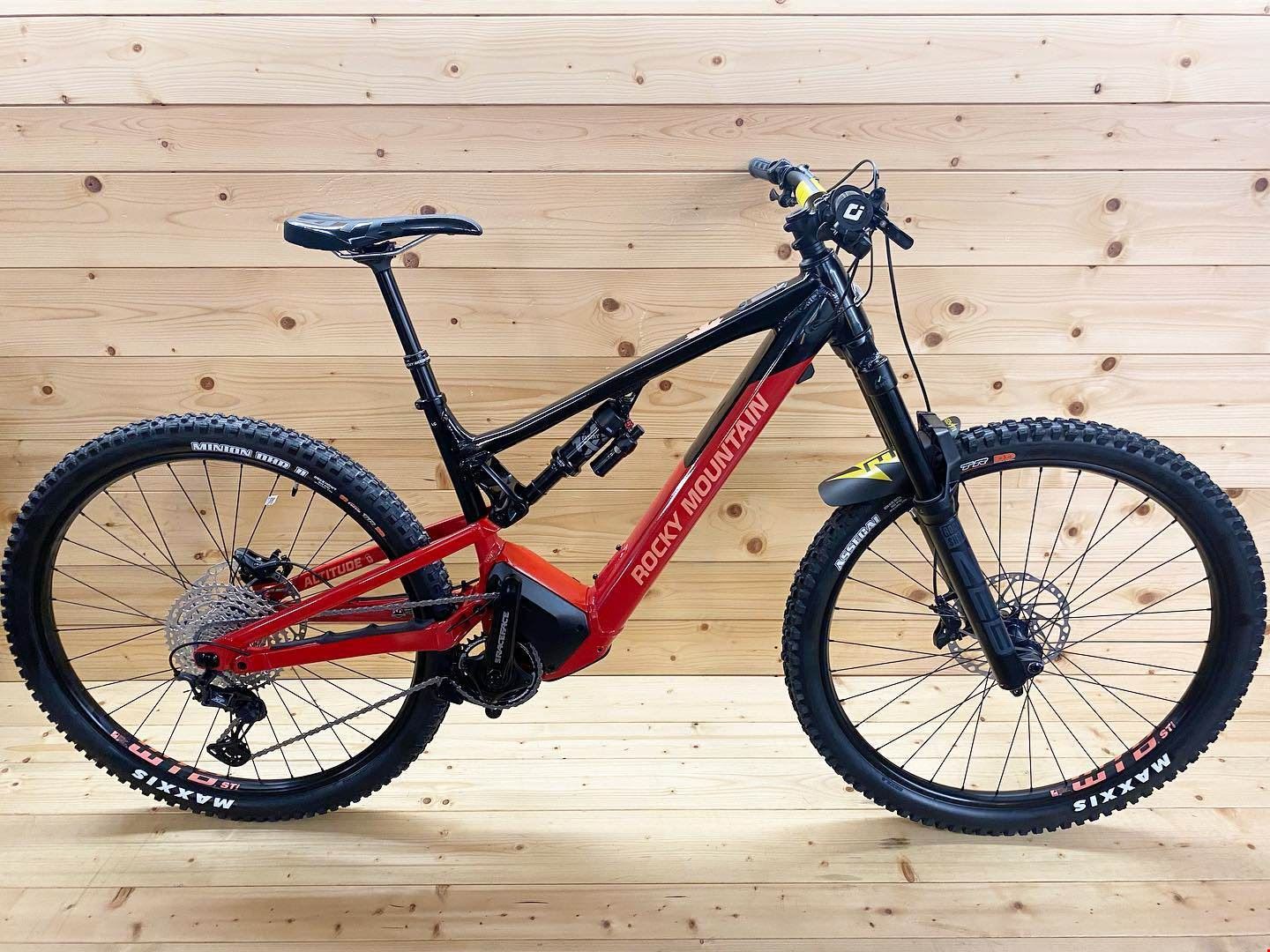 Rocky Mountain Altitude Powerplay Alloy 