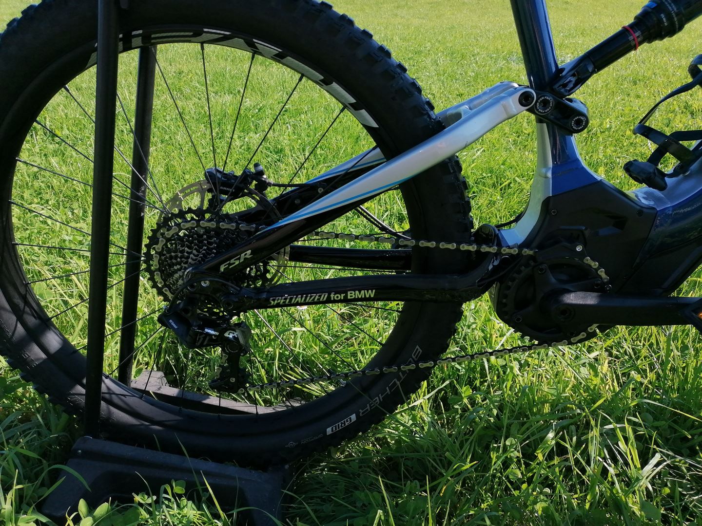 bmw specialized bike