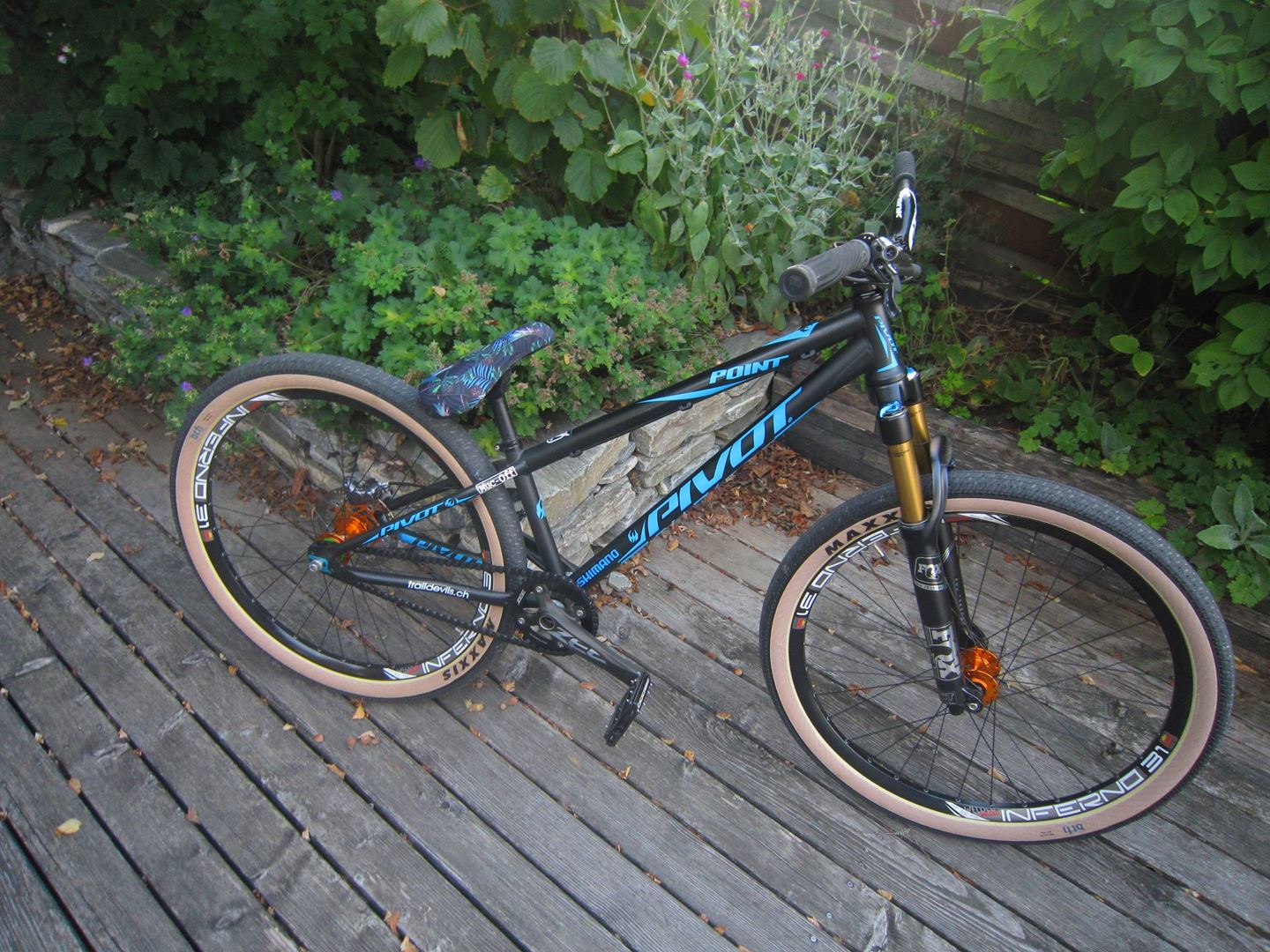 pivot point mtb