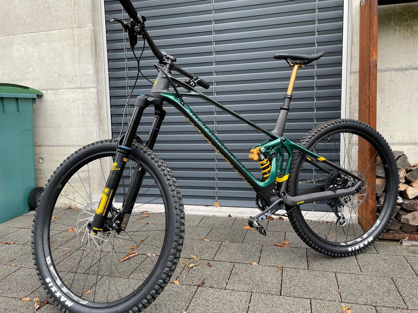 Mondraker Superfoxy Carbon RR 2022 - Bike Gallery | Traildevils