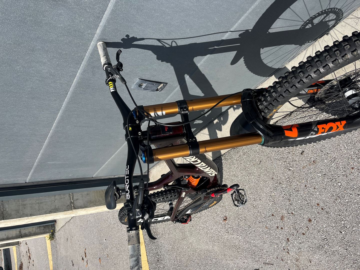 Santa Cruz V10.7 MX V10.7 CC MX für 4900 CHF in flanthey günstig kaufen