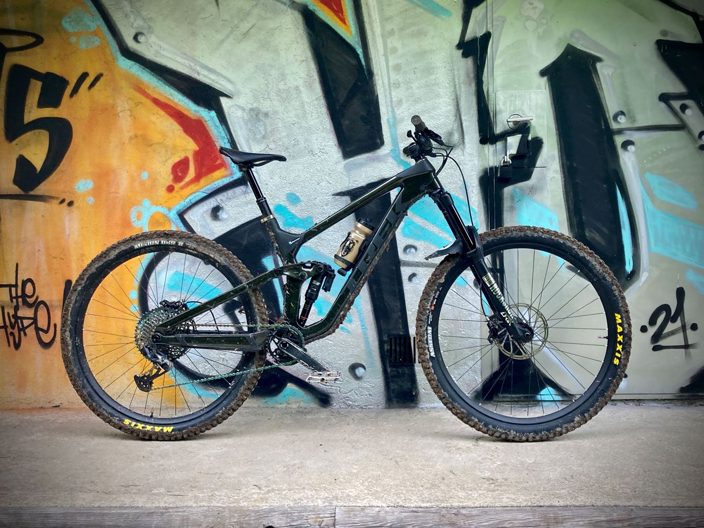 trek slash 9.7 2021