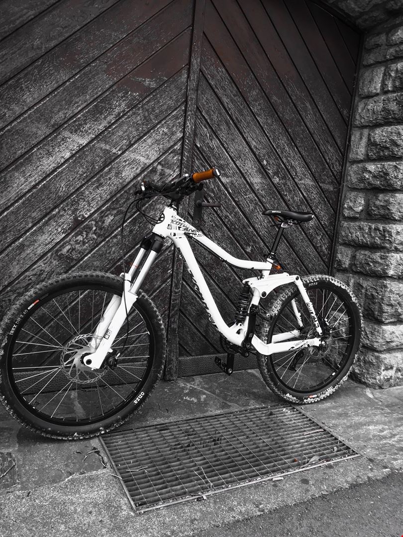 Kona Stinky TL 2011 - Bike Gallery | Traildevils