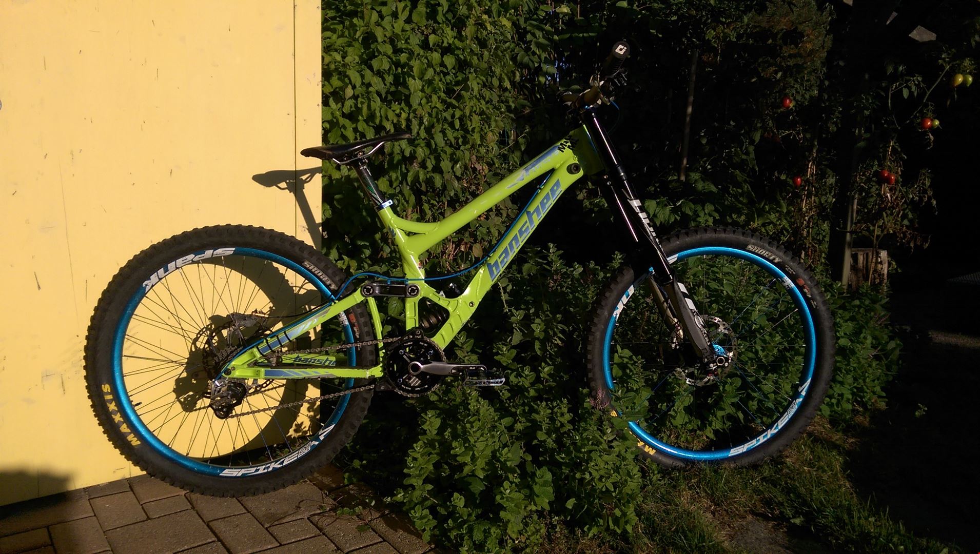 Banshee Legend 650b 2016 - Bike Gallery | Traildevils