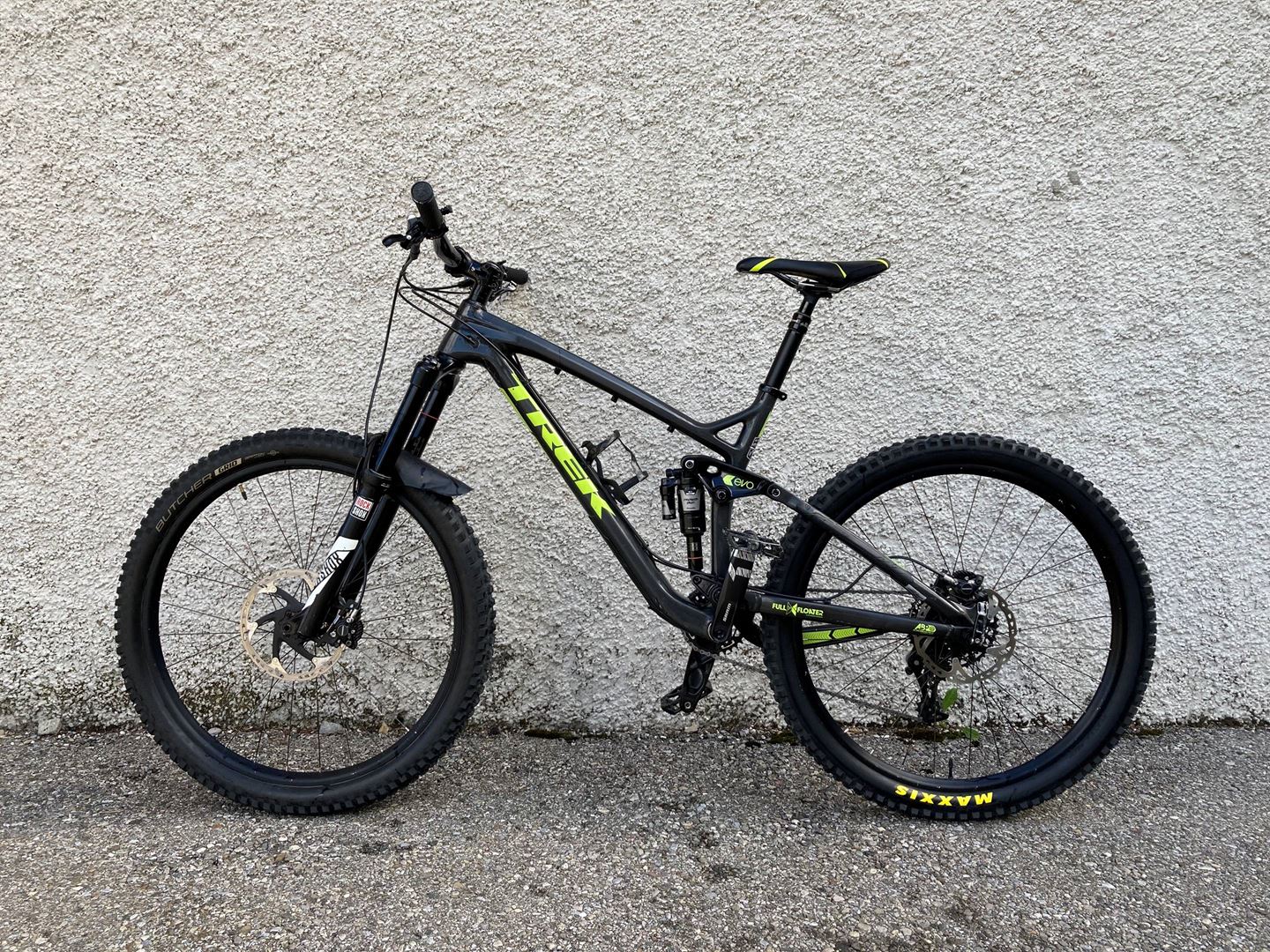 trek slash 9.9 race shop limited