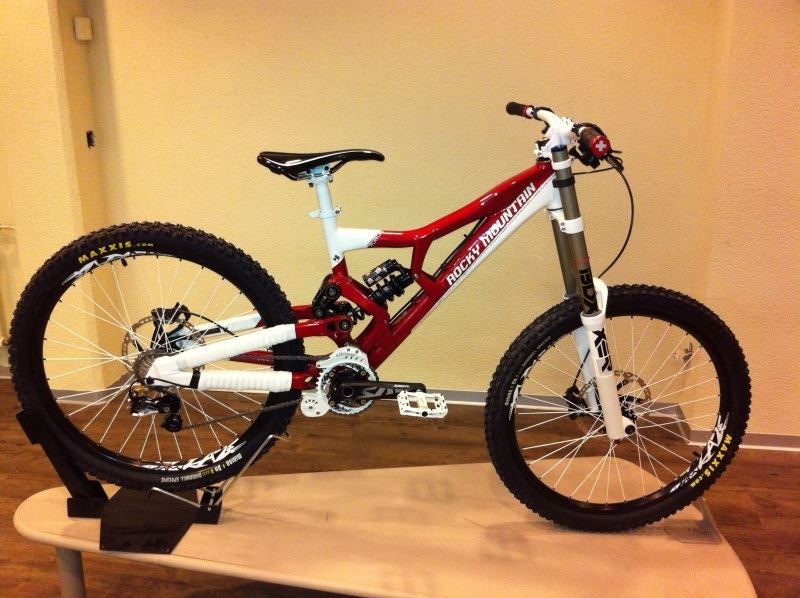 rocky mountain slopestyle bike