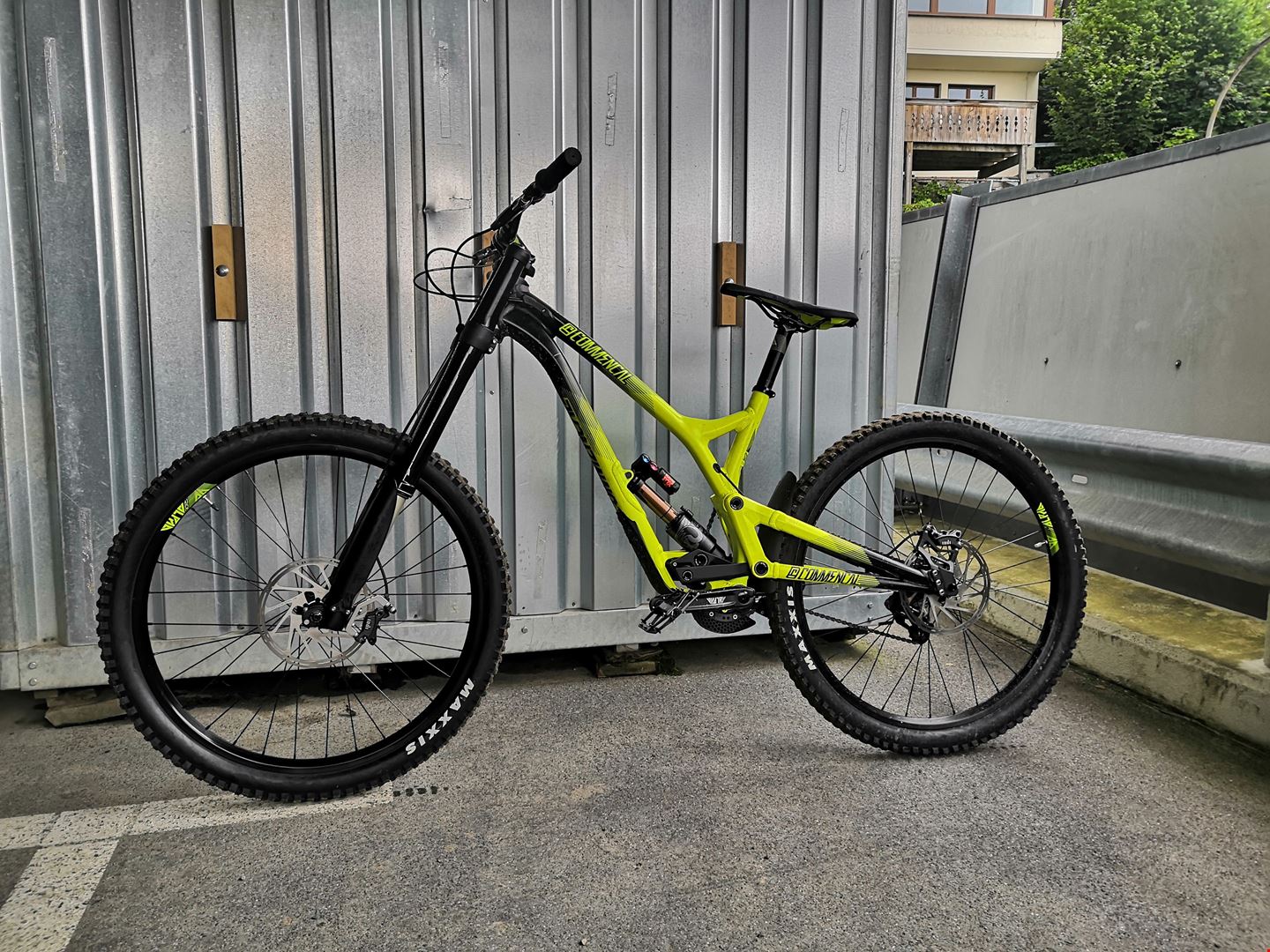 commencal 650b