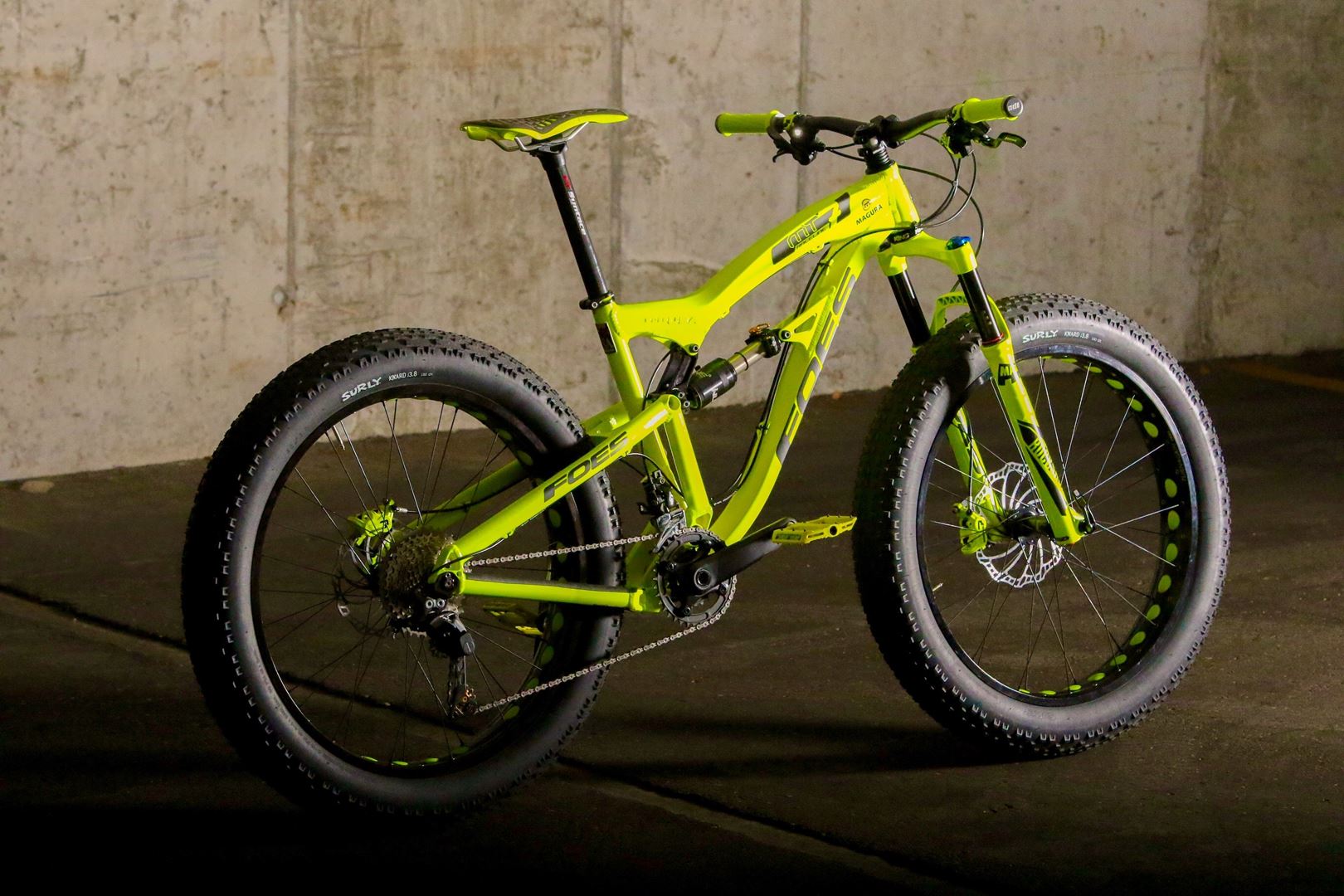 foes racing mountain bike