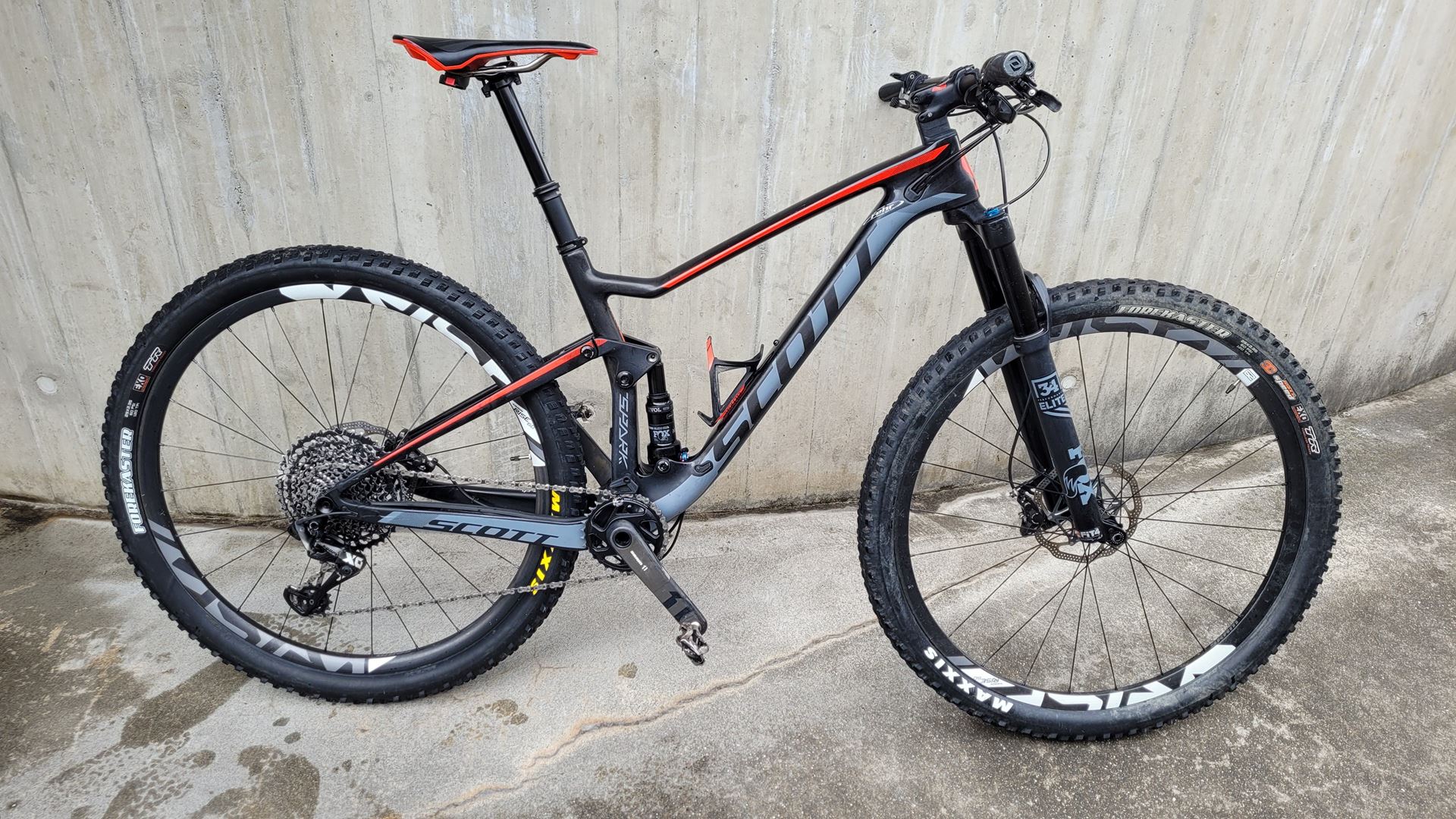 2018 scott spark 950