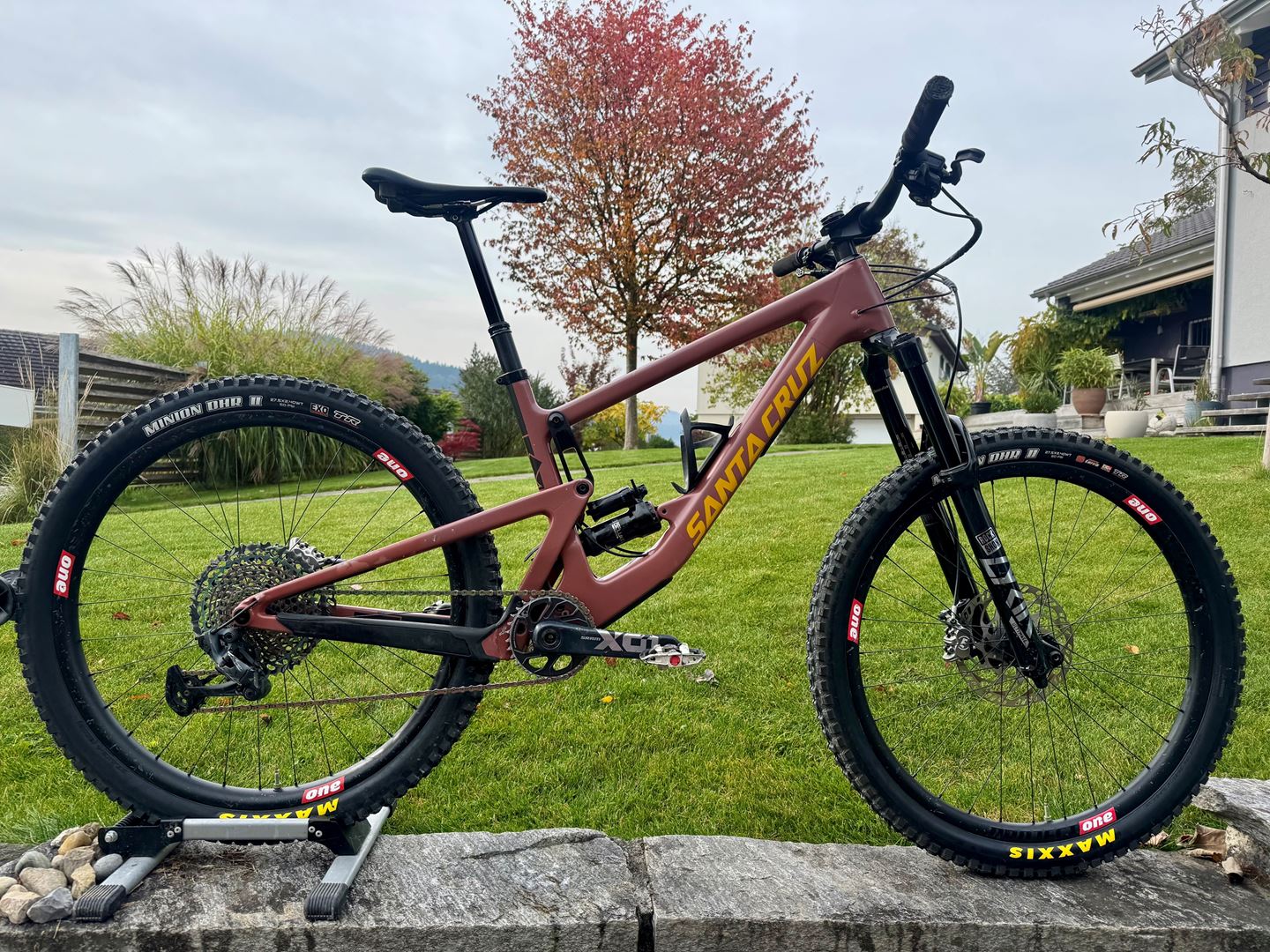 BULL'S Ubertas XL Dart Tasche - Schwarz Carbon Für Optimalen Dartzubehör Schutz