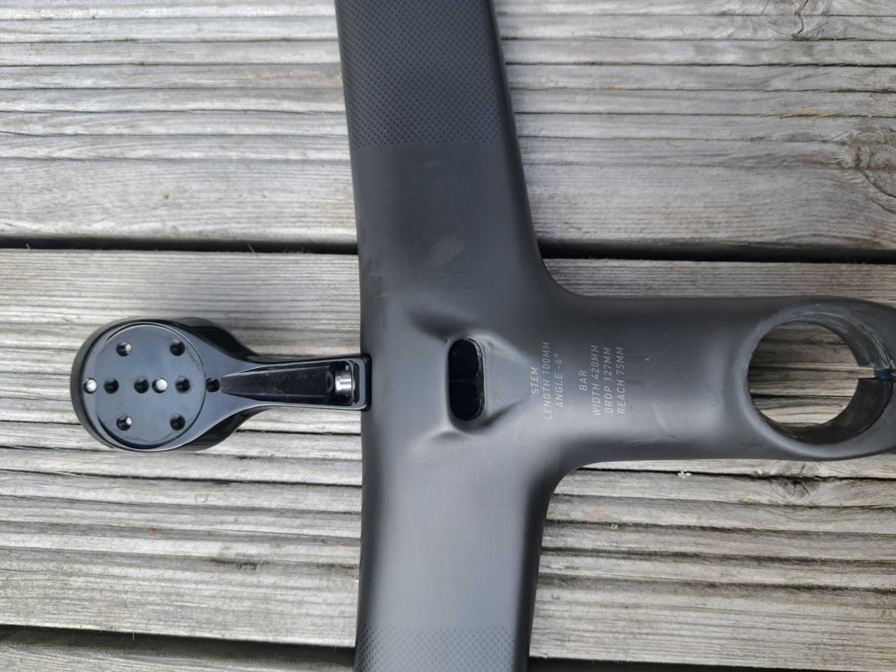 ROVAL RAPIDE COCKPIT 420mm×100mm ROVAL RAPIDE RD COCKPIT CARB/BLK 31.8X420/100MM(100mm x 420mm