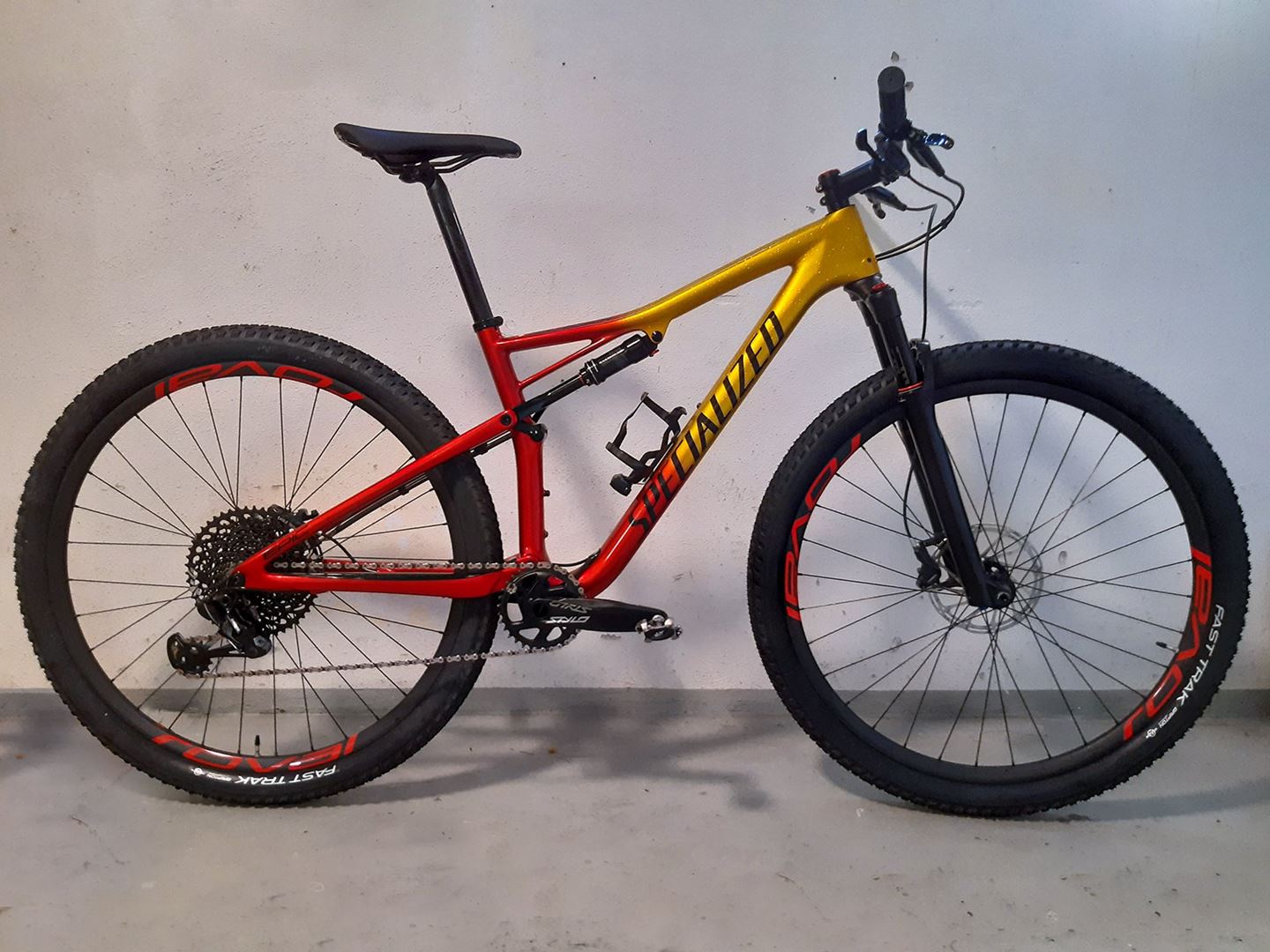 specialized epic carbon 2011