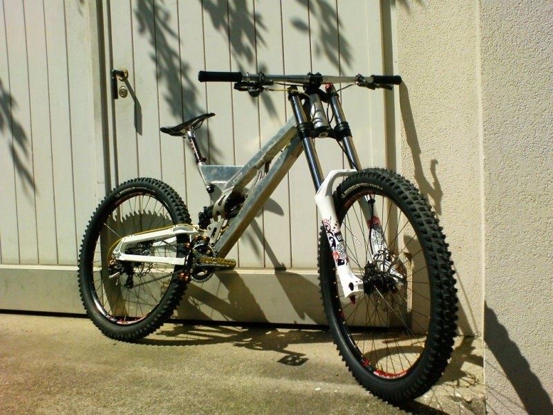 Turner downhill deals bike