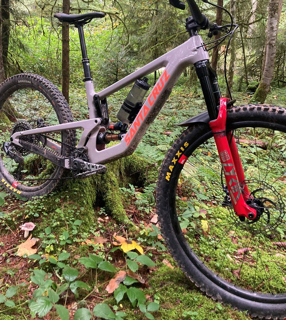 Santa Cruz Nomad 6 CC 2023 Gloss Gypsum F r 3250 CHF In Thun G nstig santa-cruz-nomad-6-cc-2023-gloss-gypsum-f-r-3250-chf-in-thun-g-nstig