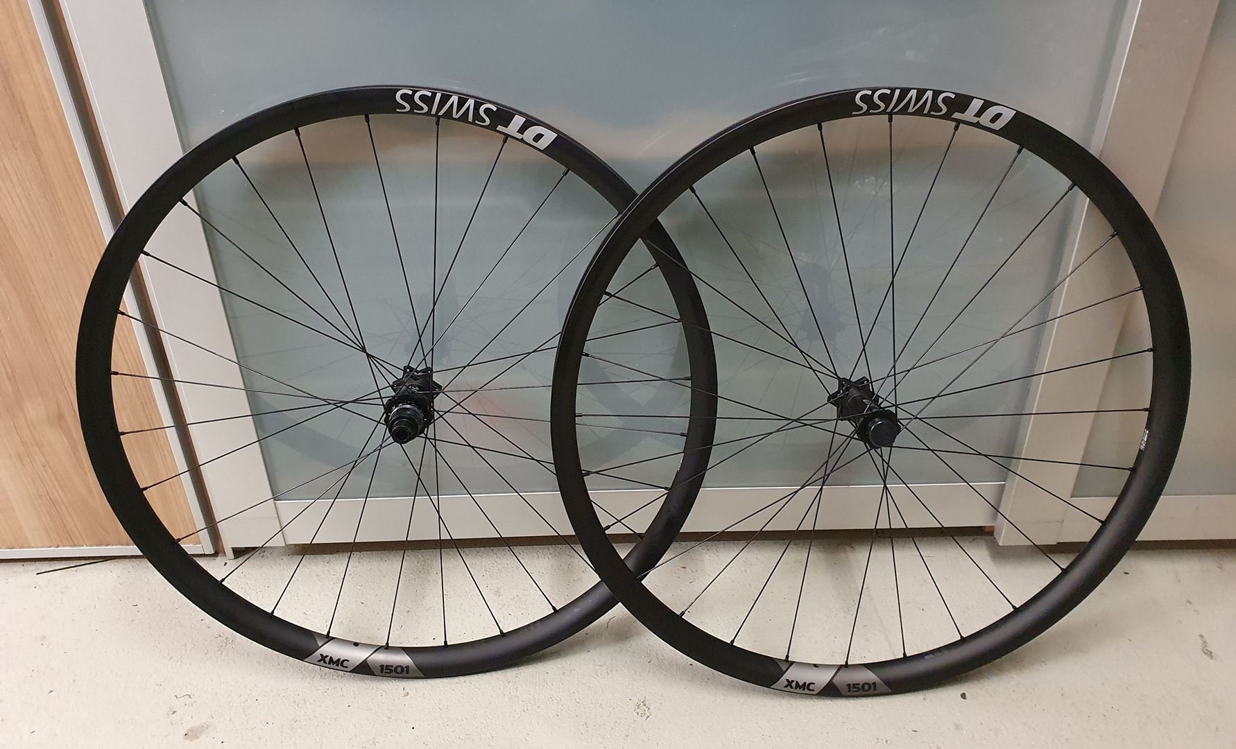 dt swiss 1501 29 wheelset