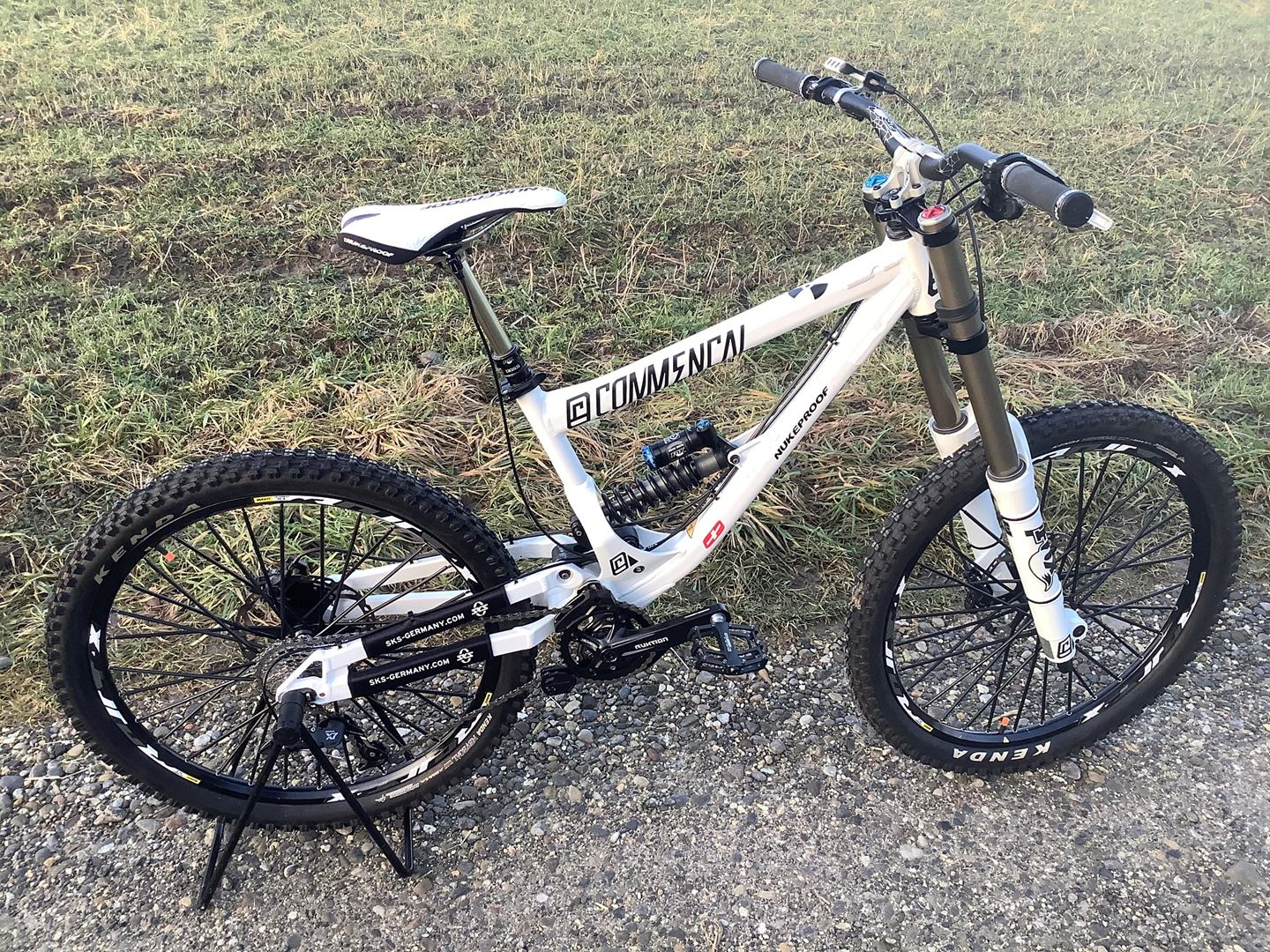 commencal supreme 27.5