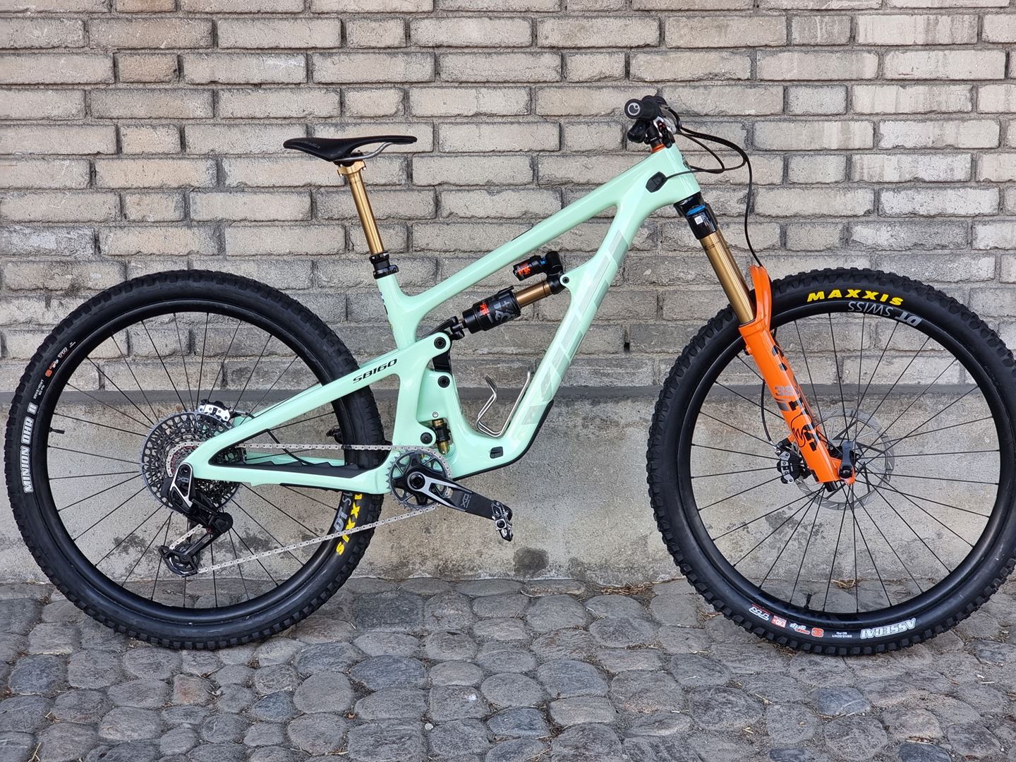 Yeti Cycle SB 160 für 7200 CHF von KRAFTWERK - rockthisbike.ch aus ...