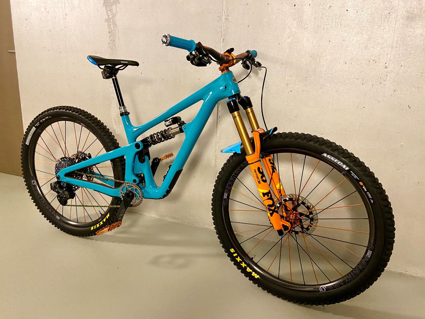 2020 yeti sb150 turq