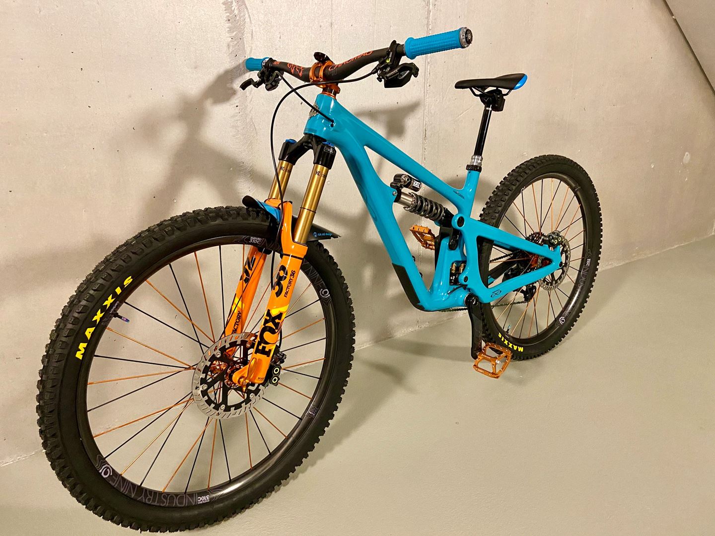 yeti hybrid bike