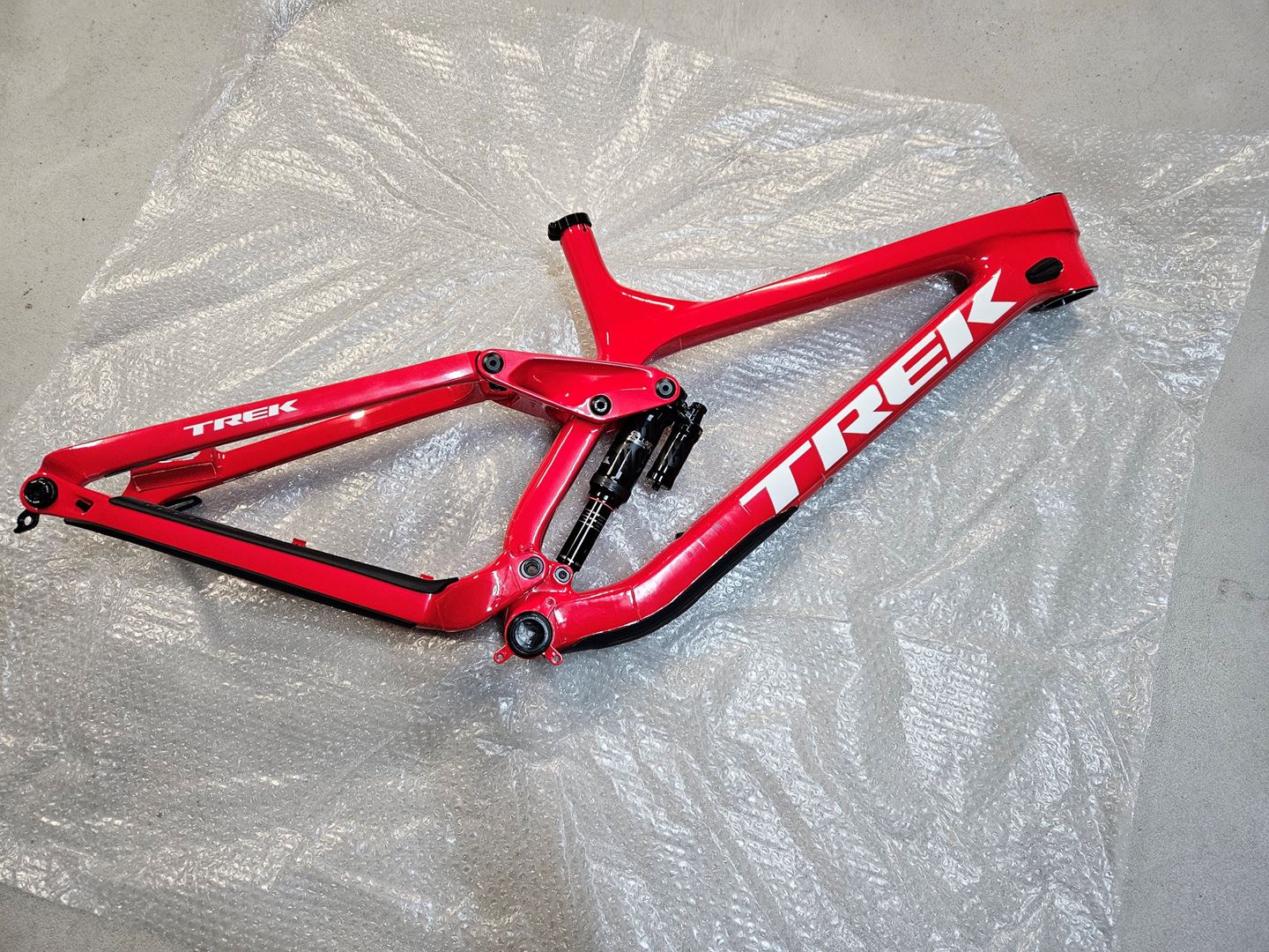 Trek session 9.9 deals frame