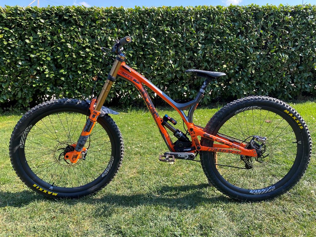 commencal supreme dh 29 signature