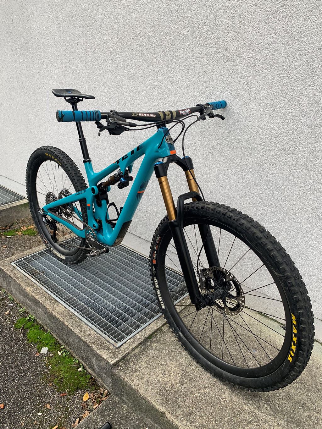  Yeti  Cycles SB  130 Turq f r 6000 CHF in Dornach g nstig 