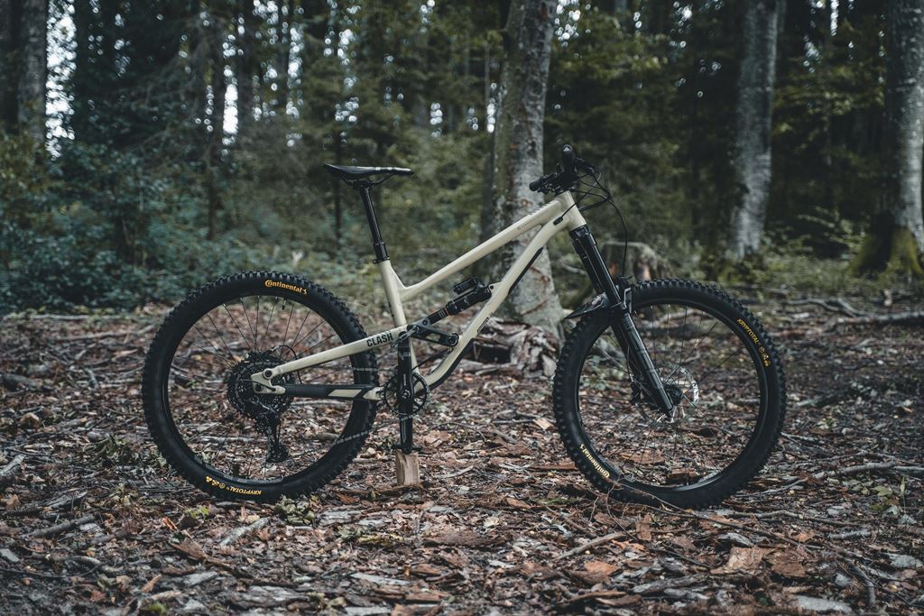 Commencal clash shop ride 2021