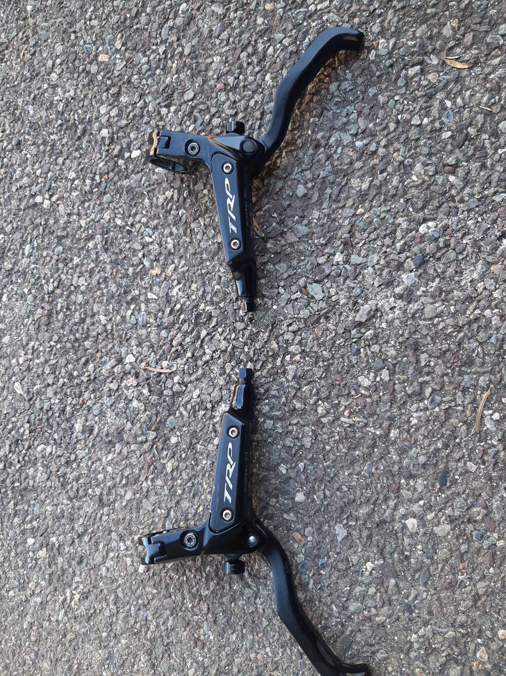 TRP Carbon Lever Gspec DHR für 50 CHF in Pully günstig kaufen