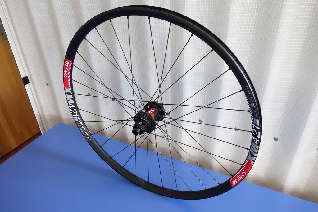 DT Swiss 240 DEG Boost Disc IS Hinterrad Zoll für 290 CHF in